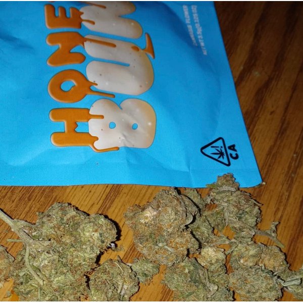 Honey Bun Weed Strain